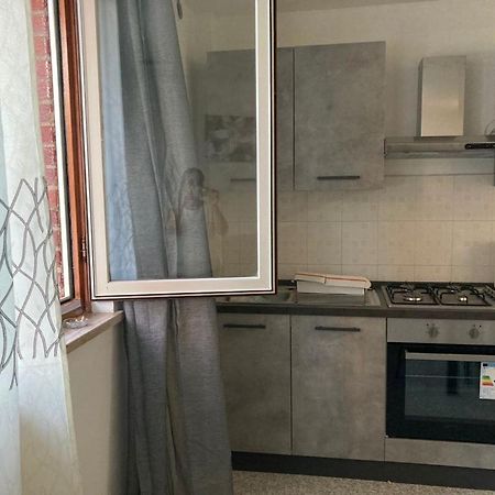 Appartamento Sulla Piazza 90 M Dal Mare Anzio Exterior photo